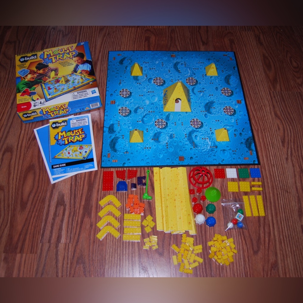 2010 Hasbro U-Build Mouse Trap Game
